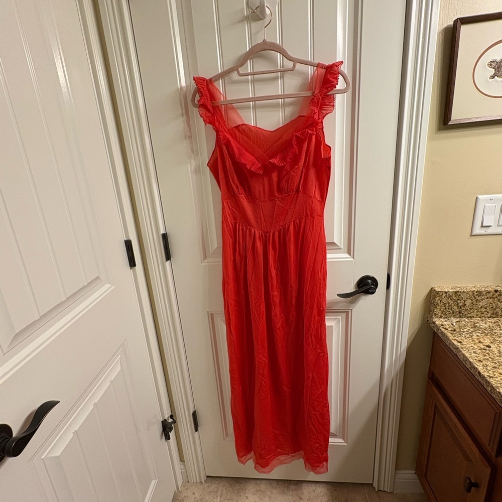 Vintage Vanity Fair Red Nylon Ruffle Slip Dress Nightie Size 36 S/M Valentines